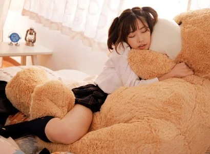 Cơn mưa kéo dài làm ướt hết đường về